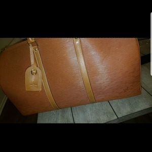 Lv duffel bag